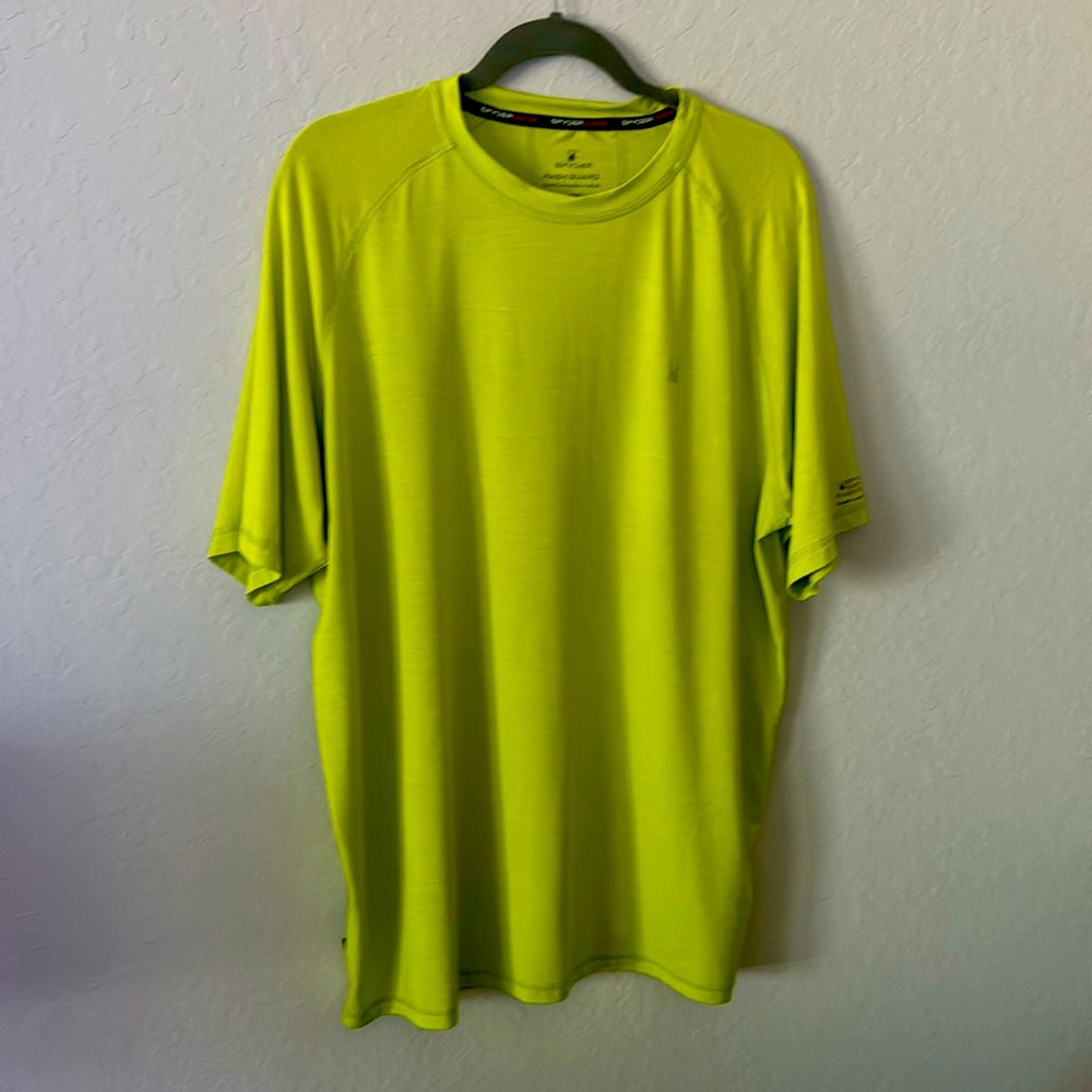 Men’s XL Spyder rash guard.